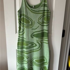 Green Patterned Sleeveless Dress